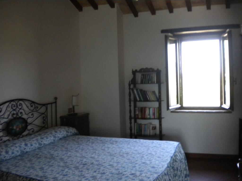 Podere Monte Petreto San Savino  Habitación foto